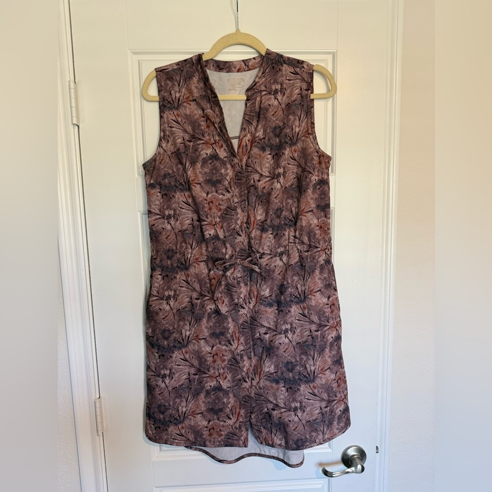 MONDETTA  Luxury Performance Dress, Lavendar Size Medium